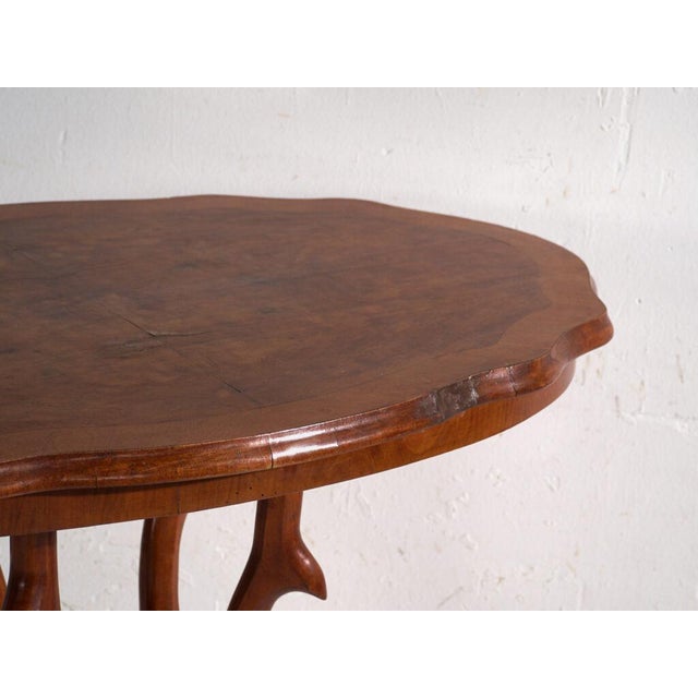 Salon Table in Walnut, Central Europe, 1880 For Sale - Image 10 of 11