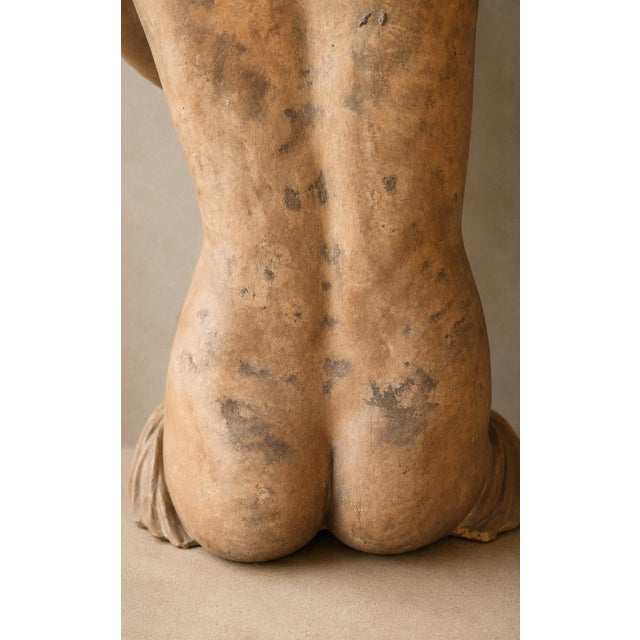 Italian Artist, Large Female Sculpture of Venus Anadyomene, 20th Century, Patinated Terracotta For Sale - Image 6 of 11