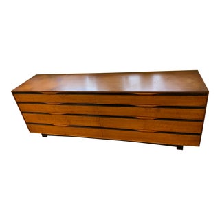 1970s Mid-Century John Kapel for John Stuart/Glenn of California Walnut Dresser For Sale