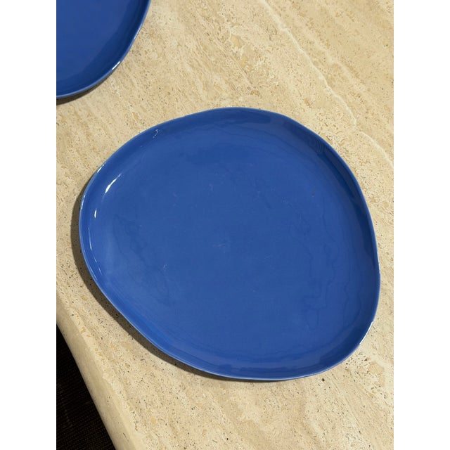 1990s (11) Cerulean Blue Dinner Plates Wabi Sabi by Mud Studio (South Africa) For Sale - Image 5 of 14
