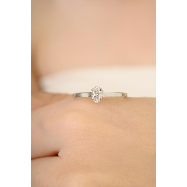 Metal 14k Solid Gold Prong Set Natural Oval Diamond Proposal Ring Size 5 For Sale - Image 7 of 14