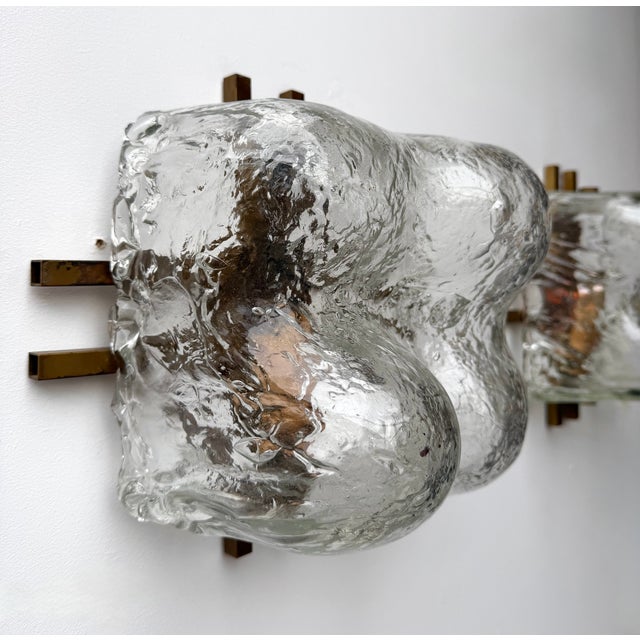 Metal Pair of Sconces Blumpy Ice Murano Glass and Brass by Mazzega. Italy, 1970s For Sale - Image 7 of 12