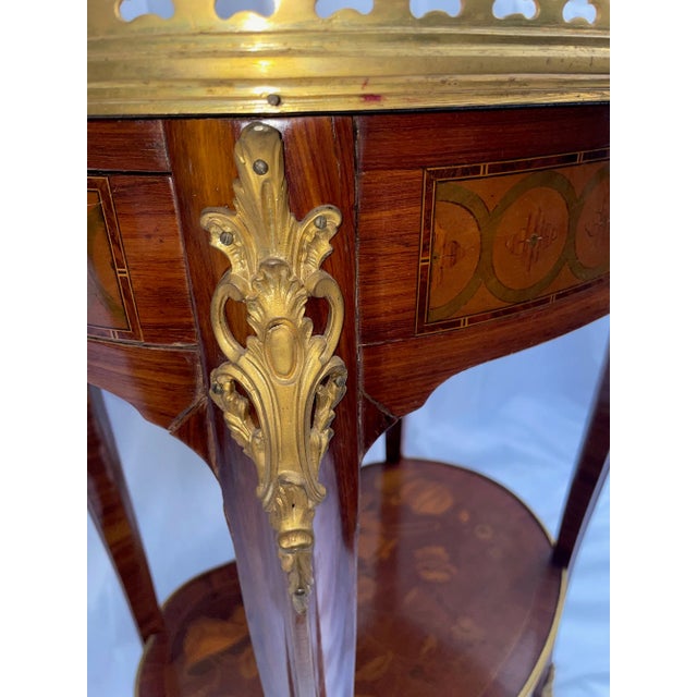 French Transitional Louis Xv/Xvi Style Oval Marquetry Side Table For Sale - Image 9 of 12