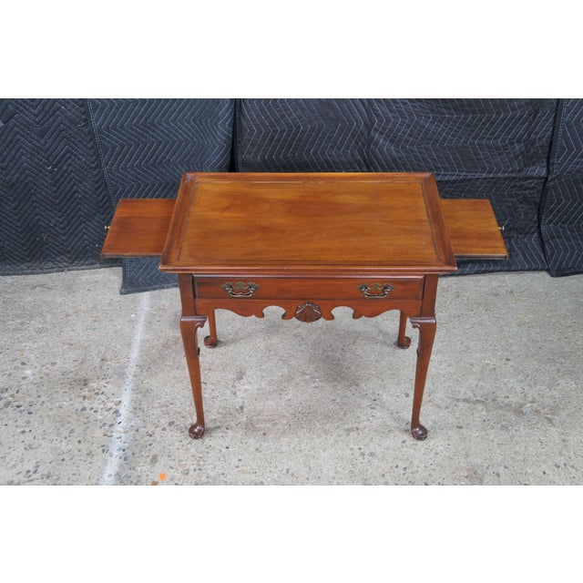 Mid 20th Century Mid Century Globe Furniture Colony Queen Anne Style Mahogany Tea Tray Table For Sale - Image 5 of 13