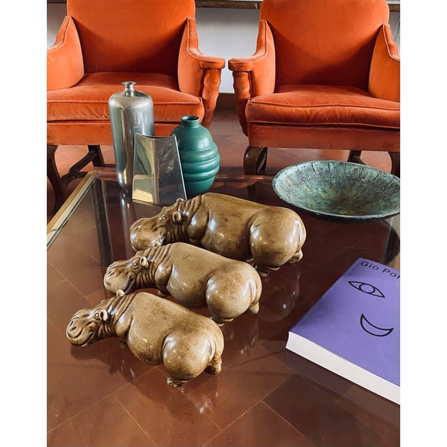 Mid-century Set of 3 ceramic hippos Zaccagnini, Italy 1950s H 10 cm - 13 x 30 cm H 12 cm - 15 x 35 cm H 16.5 cm - 20 x 44...