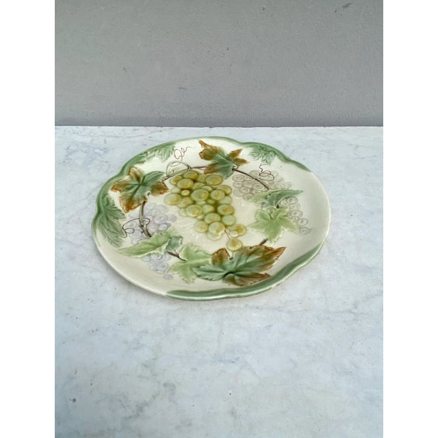 19th century Majolica Grapes plate signed Choisy Le Roi. Made for Higgins & Setter New York. The Higgins & Seiter Company...