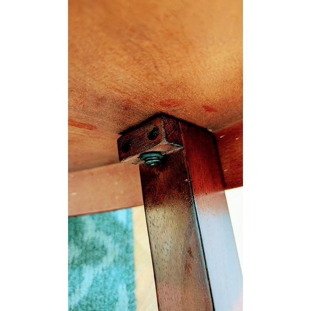 Vintage Round Mahogany Pedestal Table For Sale In Los Angeles - Image 6 of 7