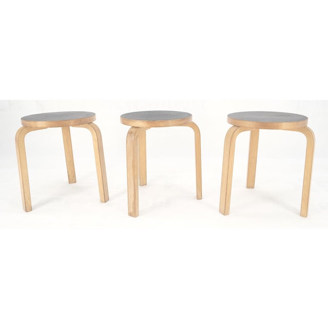 Wood Set of 3 Early Round Nesting Side Occasional Tables by Alvar Aalto Mid Century For Sale - Image 7 of 10