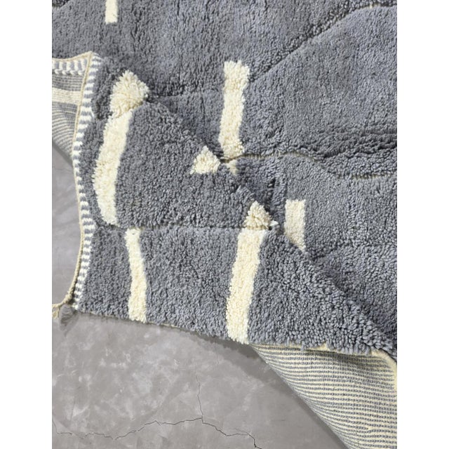 Gray Moroccan Rug Handmade Rug - 8.9 X 5.9 Ft For Sale - Image 4 of 8