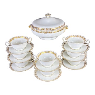 White Wedgwood Whitehall Fine Bone China Dinnerware (W4001) - Rare Soup Service & Covered Tureen Set (17-Piece Specialty Lot #2) For Sale