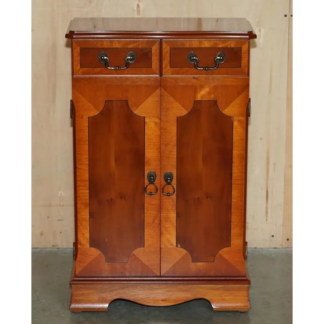 Vintage Burr Yew Wood CD or DVD Cabinet For Sale - Image 3 of 14