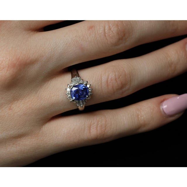 Late 20th Century Fine 2.72ct Gia Ceylon Sapphire & 0.55ct Diamond Platinum Ring Size 6.75 For Sale - Image 12 of 18