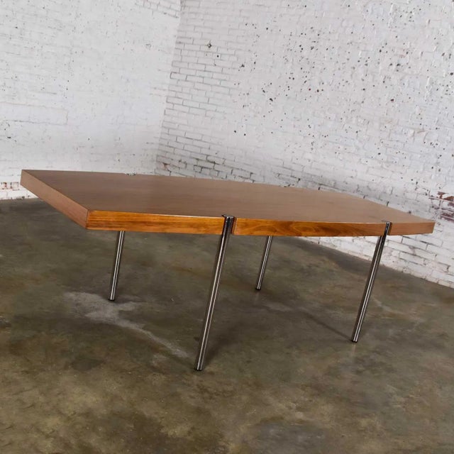 Jens Risom Late 20th Century Modern Dining or Conference Table Walnut and Chrome Boat Shaped by Jens Risom for Howe Furniture For Sale - Image 4 of 13
