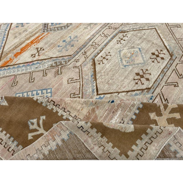 Galerie Shabab Collection Mid-20th Century Turkish Anatolian Large Carpet For Sale - Image 9 of 10