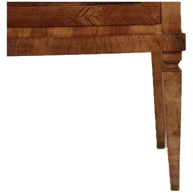 Early 19th Century Small Antique Baroque Louis XVI Chest of Drawers in Walnut, 1800 For Sale - Image 5 of 18