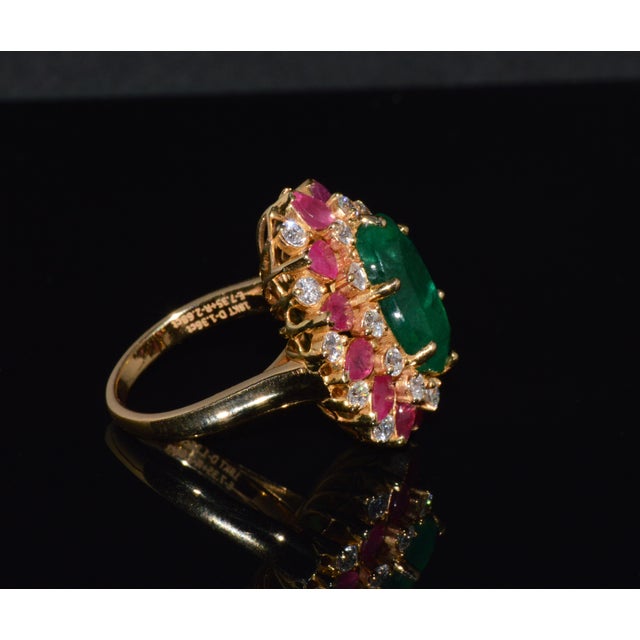 Late 20th Century Gia Certified 11.39Ct Zambian Emerald, Ruby & Diamond 18k Gold Cocktail Ring, Size 6 For Sale In Dallas - Image 6 of 13