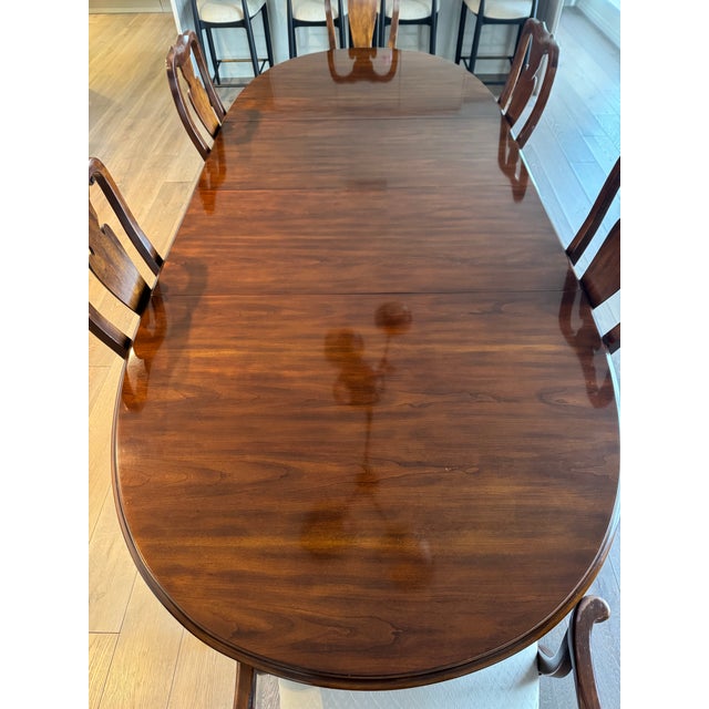Late 20th Century Drexel Heritage Solid Wood Extendable Dining Table With 6 Reupholstered Chairs For Sale - Image 10 of 15