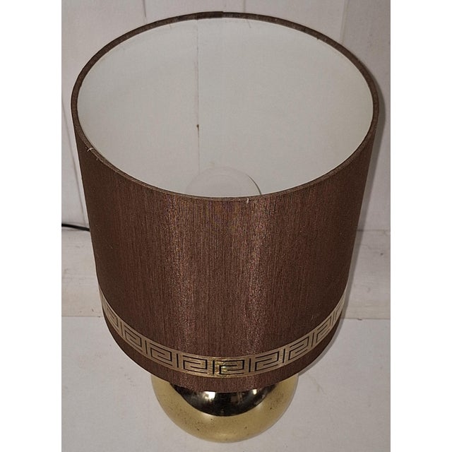 Vintage Gilt Metal Ball Table Lamp with Brown Fabric Shade from Bewatt, 1980s For Sale - Image 6 of 8
