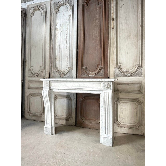 French Louis XVI Style White Carrara Marble Fireplace, 1890 For Sale - Image 14 of 14