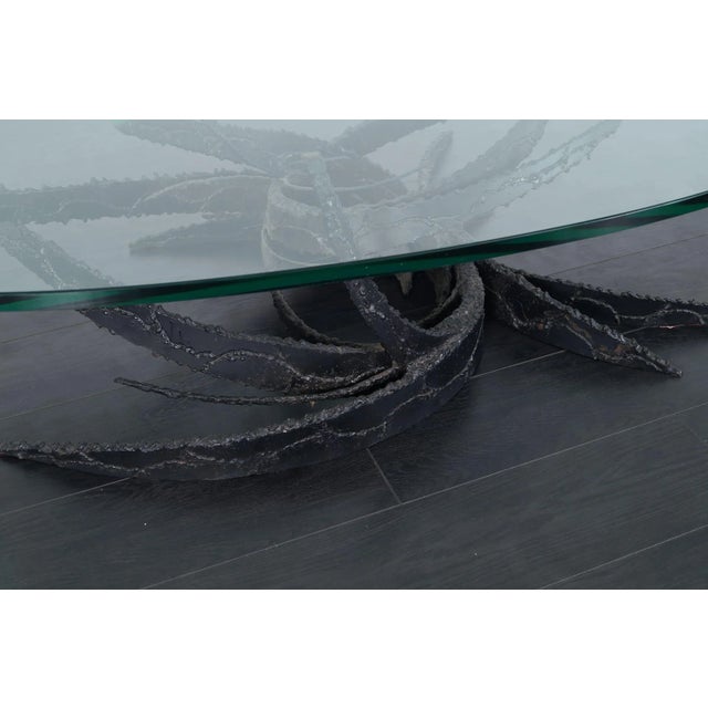 Mid-Century Modern "Swirl" Glass Coffee Table by Daniel Gluck For Sale In Los Angeles - Image 6 of 9