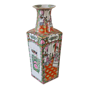 Antique Chinese Famille Rose Square Porcelain Vase - Hand-Painted Imperial Court Scene