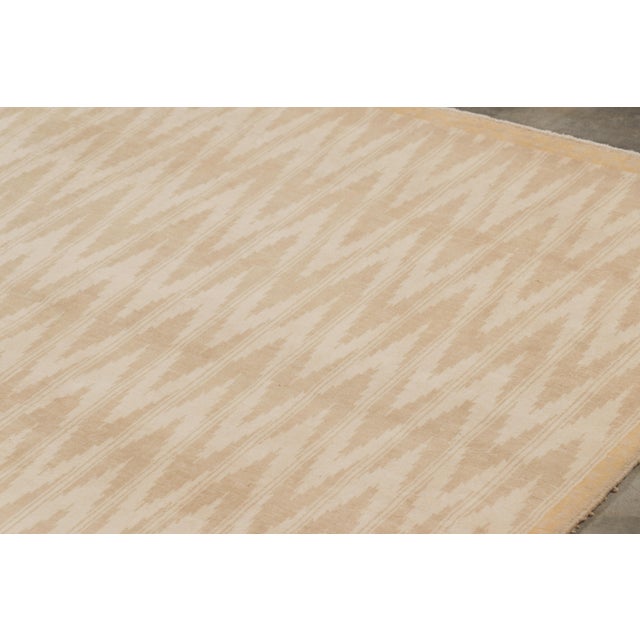 Rug & Kilim Rug & Kilim’s Contemporary Rug in Beige and Cream With Geometric Patterns For Sale - Image 4 of 8