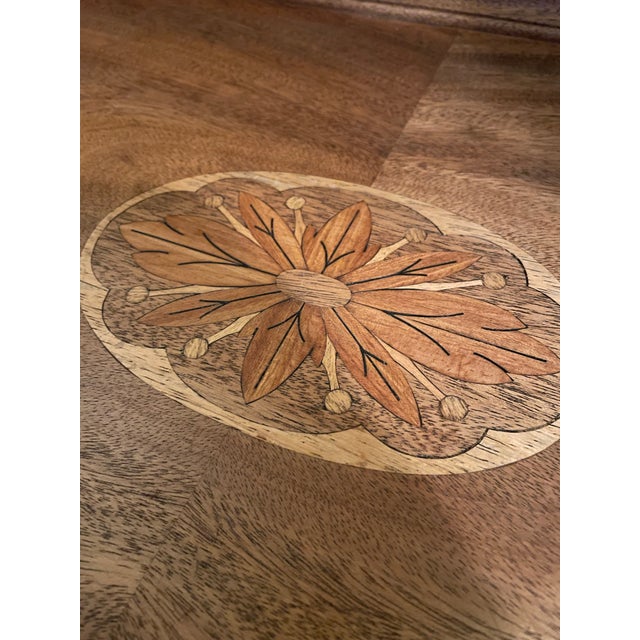 Vintage Drexel Floral Marquetry Inlay Cocktail Coffee Fixed Tray Table For Sale In Chicago - Image 6 of 12