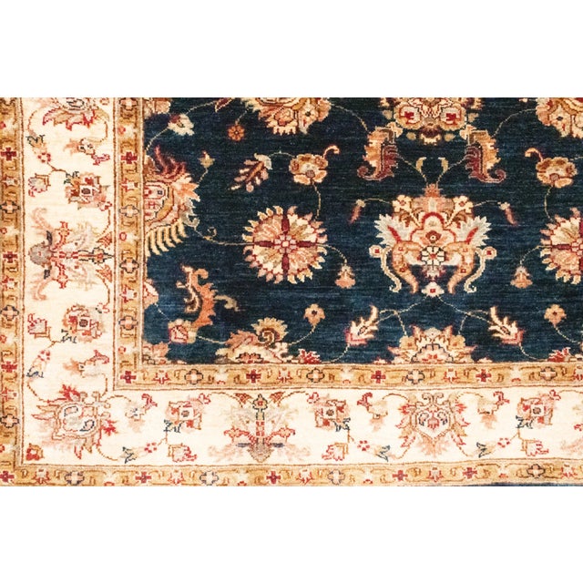 Middle Eastern Rug in Wool For Sale - Image 5 of 11
