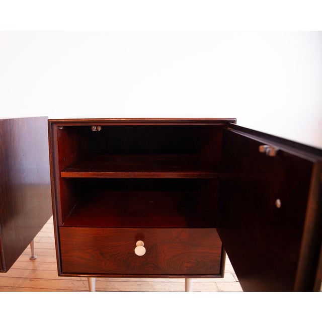 1950s Pair of 1950s George Nelson Rosewood Nightstands for Herman Miller, Attributed For Sale - Image 5 of 8