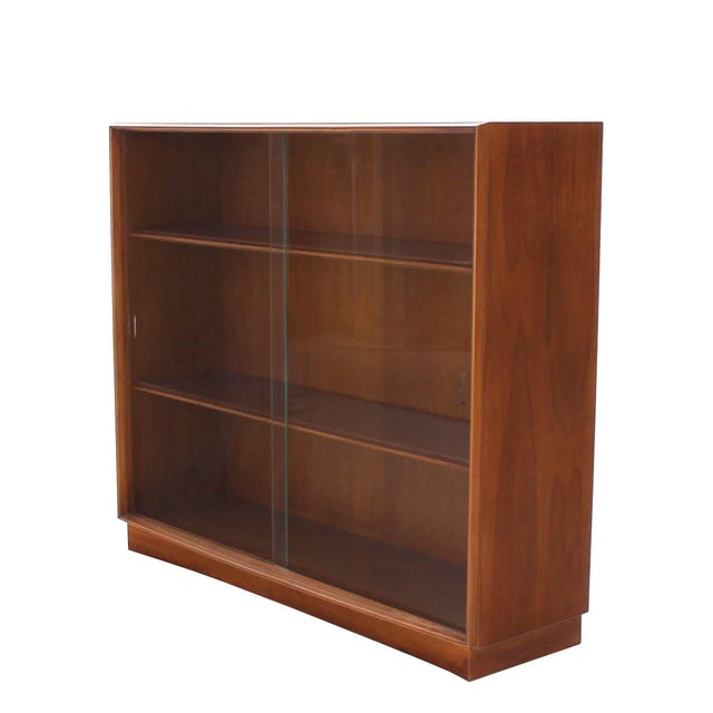 Mid-Century Modern Gibbings for Widdicomb Bookcase with Glass Sliding Doors Mid Century For Sale - Image 3 of 8