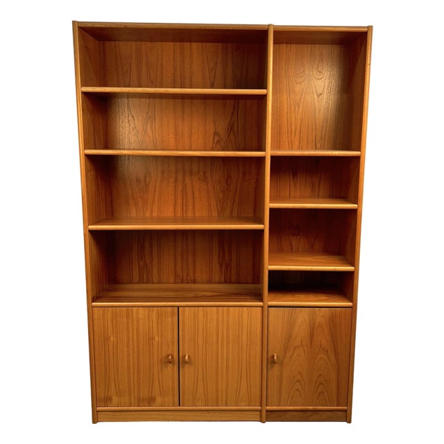 Late 20th Century Mid-Century Modern Danish Teak Bookcase For Sale