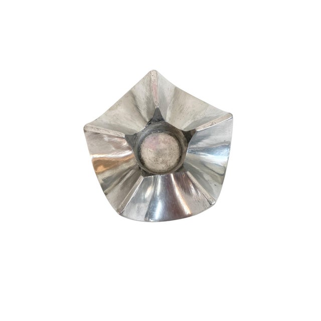 1980s 1980s MCM Atomic Metal Candle Holder Space Age Silver Tone Solid Aluminum Star Shaped For Sale - Image 5 of 6