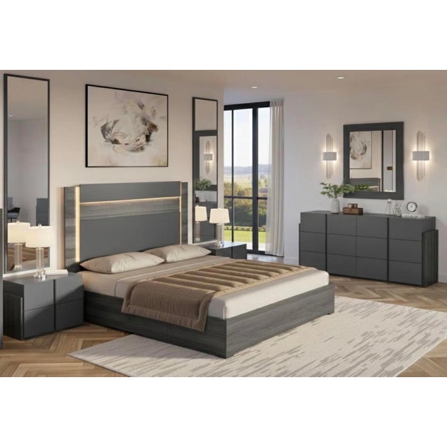 Contemporary Casa Milano Aryan 5-Piece Italian King Bedroom Set With Led Bed For Sale - Image 3 of 7