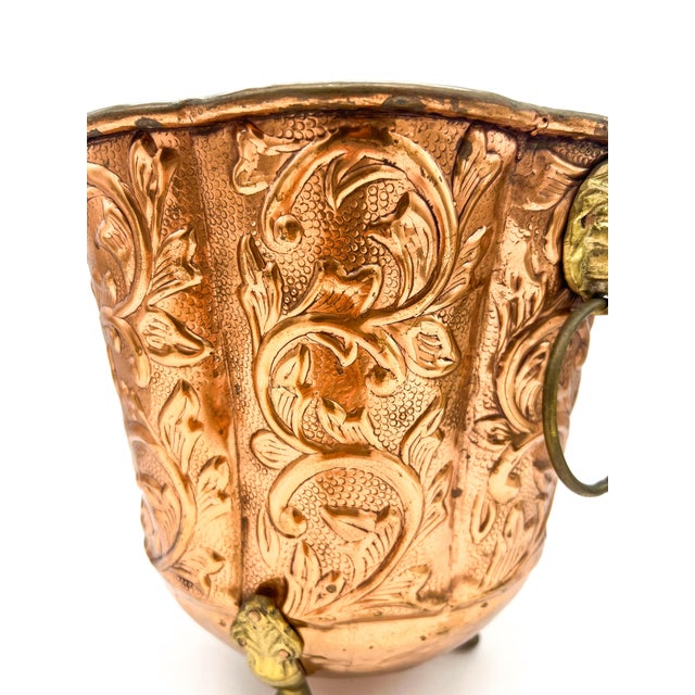 Copper Vintage Embossed Copper Planter / Cachepot With Lion Head Ring Handles & Paw Feet - English / French Country / Rustic European For Sale - Image 8 of 13