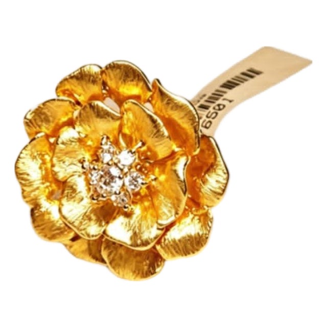 14K Yellow Brushed Gold Diamond Floral Cocktail Ring Estate For Sale