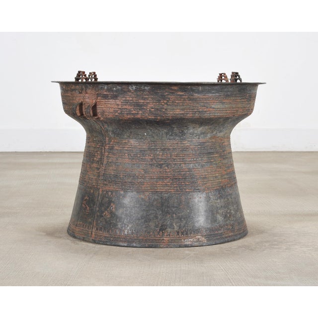 Mid 20th Century Southeast Asian Patinated Bronze Rain Drum Drink Table 2 Ft For Sale - Image 5 of 18