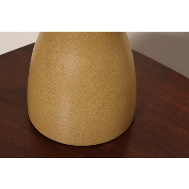 Vintage Gordon and Jane Martz Ochre Stoneware and Walnut Table Lamp With Finial For Sale - Image 11 of 14