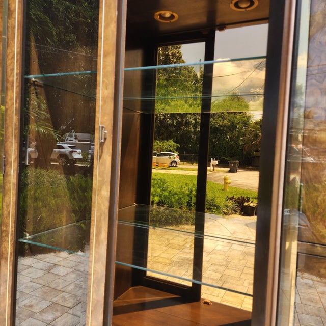 Brown 1970s Mastercraft Display Cabinets Burl & Brass For Sale - Image 8 of 16