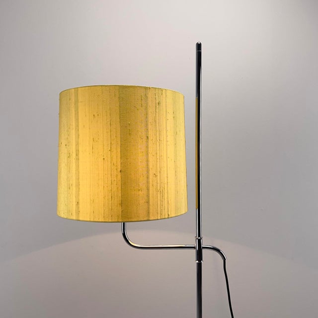 Metal Minimalist Floor Lamp with Yellow Shade in Dupioni Silk by Florian Schulz, Germany, 1970s For Sale - Image 7 of 13