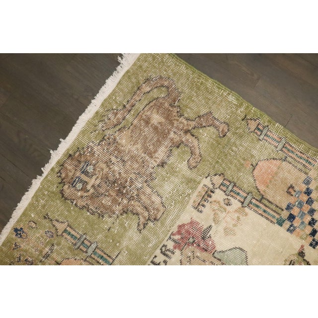 Turkish Vintage Shabby Chic Lion Pigeon Turkish Deco Rug no. j4806 For Sale - Image 3 of 5