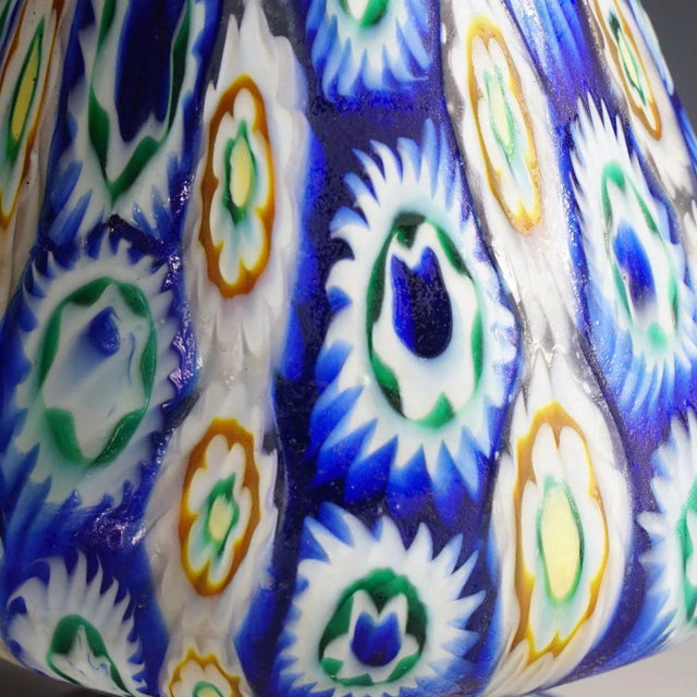 Early 20th Century Vetreria Fratelli Toso Millefiori Murrine Vase, Murano Early 20th Century For Sale - Image 5 of 7
