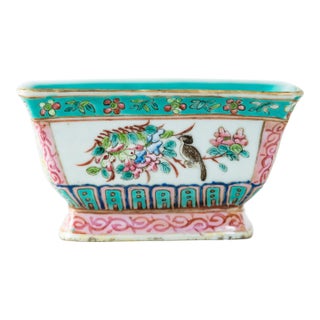 Late 19th Century Famille Rose Porcelain Cachepot For Sale