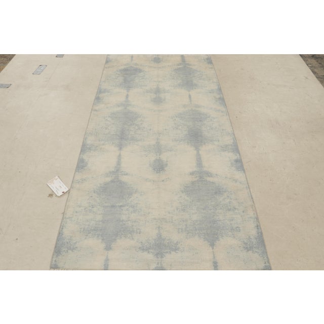 Modern Rug & Kilim’s Geometric Ivory Blue Wool and Silk Runner For Sale - Image 3 of 9