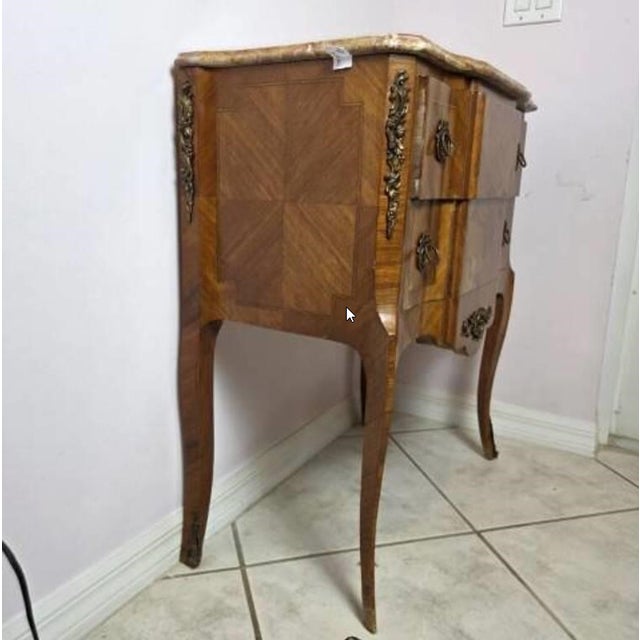 Vintage Louis XVI Style Wood Inlay Marquetry Cabinet, Commode, or End Table, Marble Top, Brass Fixtures and Trim For Sale - Image 4 of 12