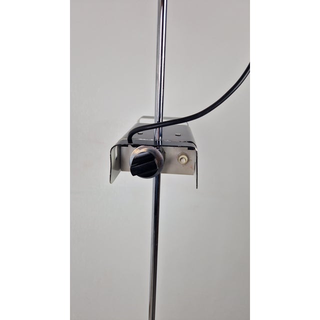Metal Black Spider Floor Lamp by Joe Colombo for Oluce, 1970s For Sale - Image 7 of 15
