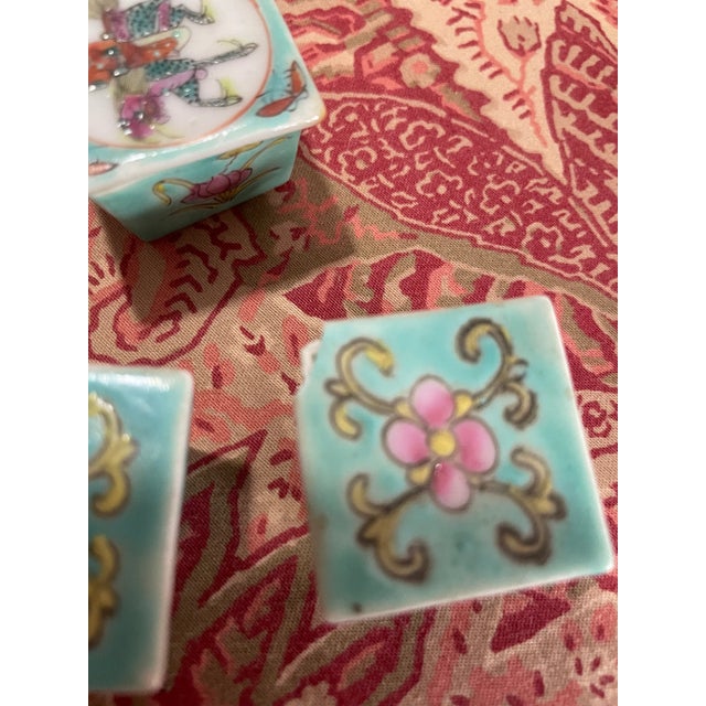 1920s Chinese Famille Rose Medallion Salt Cellar & Spoons Set- 16 Pieces For Sale - Image 4 of 10