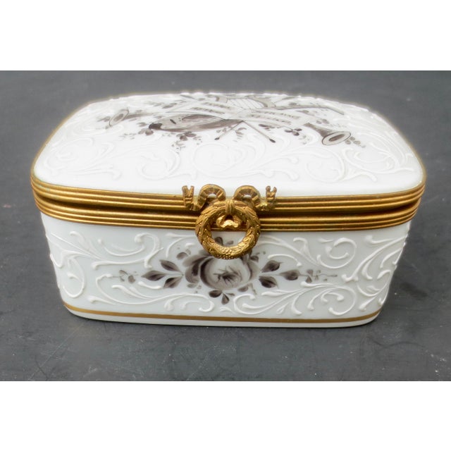 Limoges, France Limoge Porcelain Box for Bonwit Teller For Sale - Image 4 of 10