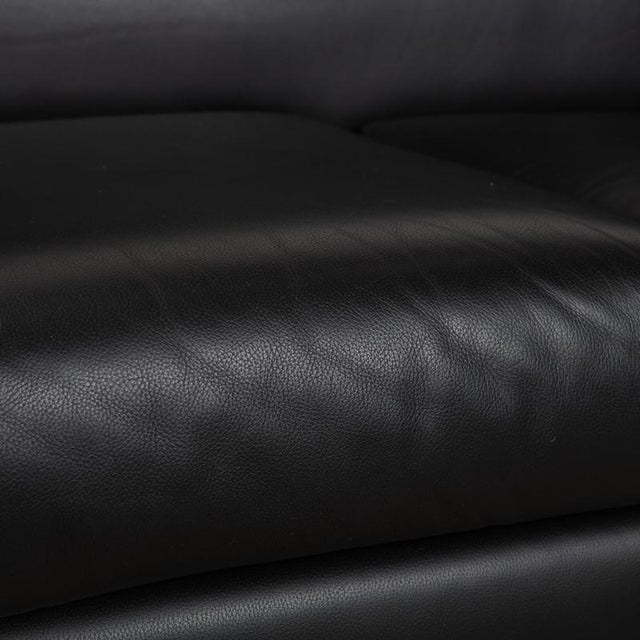 Modern Leather Aura Three-Seater Sofa in Black by Paolo Piva for Wittmann For Sale - Image 3 of 13