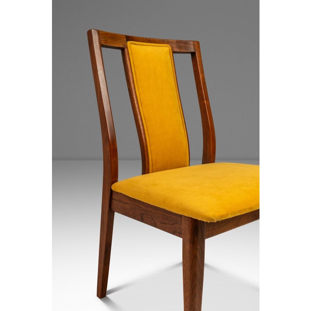 Set of Four 4 Mid-Century Modern Dining Chairs in Walnut & Yellow Felt in the Manner of Edward Wormley, Usa, C. 1960s For Sale - Image 12 of 12