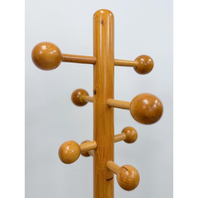 Vintage Atomic Coat Hat Rack Glossy Pine MCM Entryway Stand Mid Century Modern For Sale In Tampa - Image 6 of 9